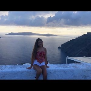 Meet your Posher, Megan